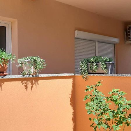 Apartman Dora Sukosan Luaran gambar