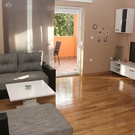 Apartman Dora Sukosan Luaran gambar