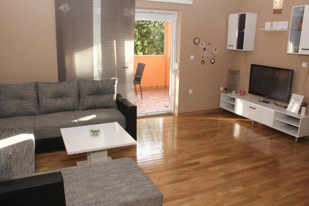 Apartman Dora Sukosan Luaran gambar
